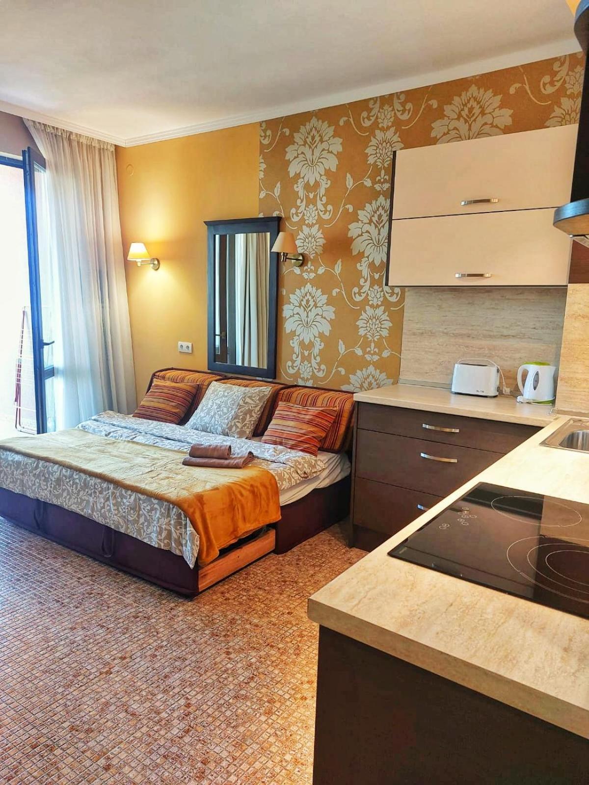 Cozy Apartment In Barcelo Royal Beach Hotel ***** Slântsjev Brjag Eksteriør bilde