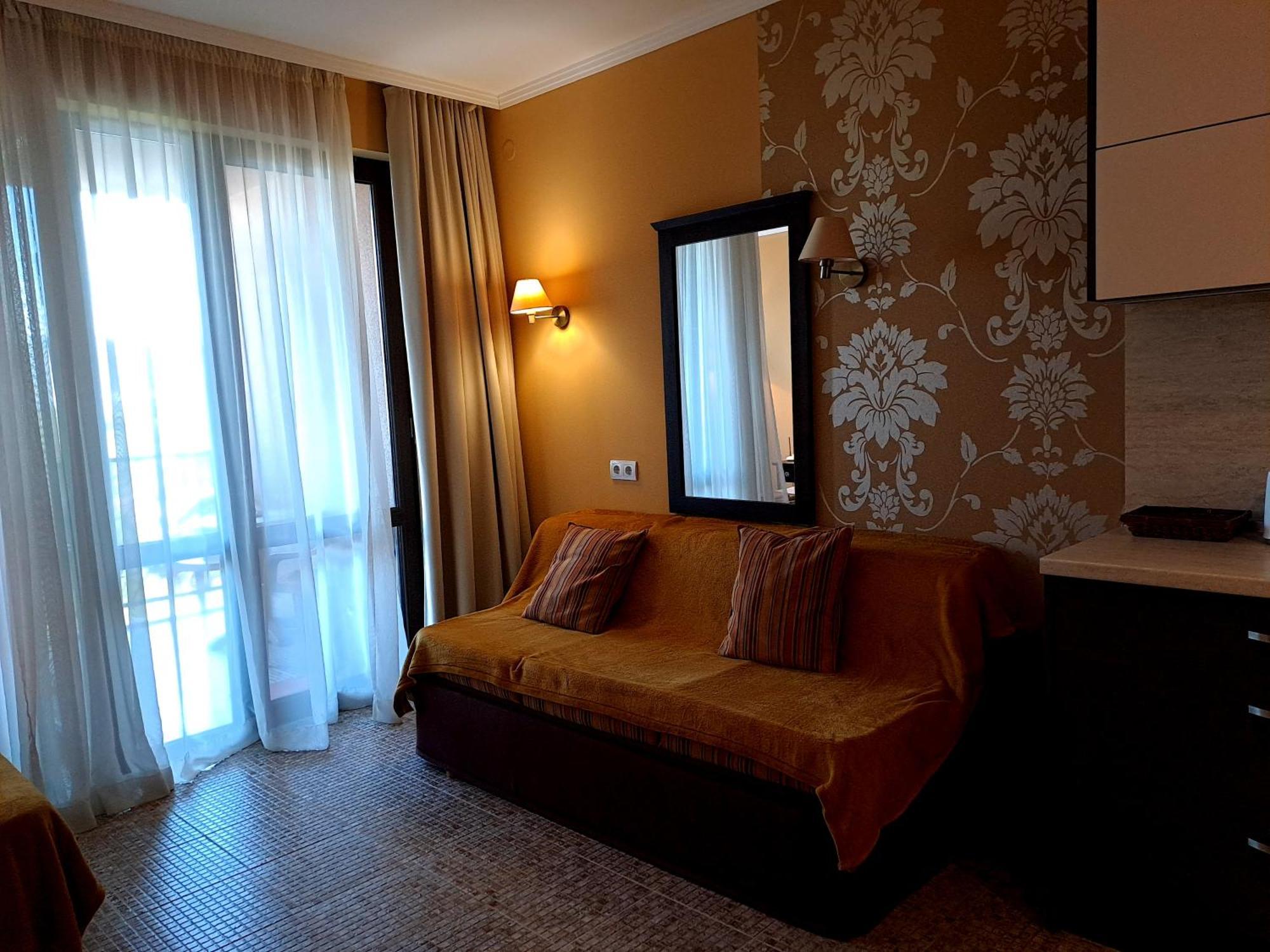 Cozy Apartment In Barcelo Royal Beach Hotel ***** Slântsjev Brjag Eksteriør bilde